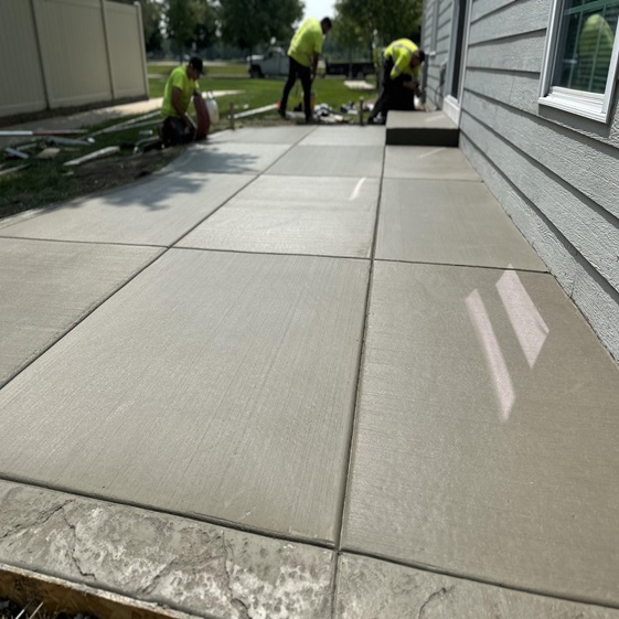 concrete patio contractor